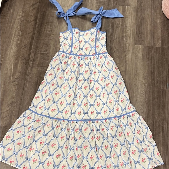 entro Dresses & Skirts - Entro Grand Millennial Maxi Dress
